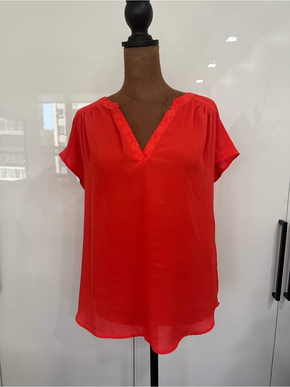 Banana Republic Red V-Neck Short Sleeve Blouse